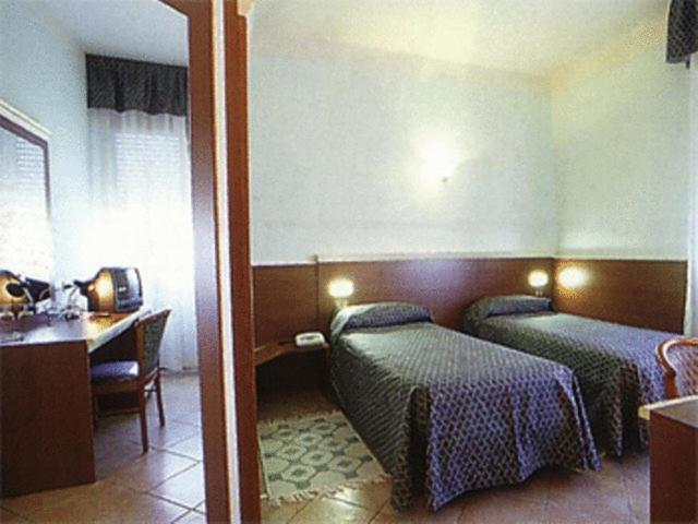 Hotel La Maddalena Quattro Castella Cameră foto
